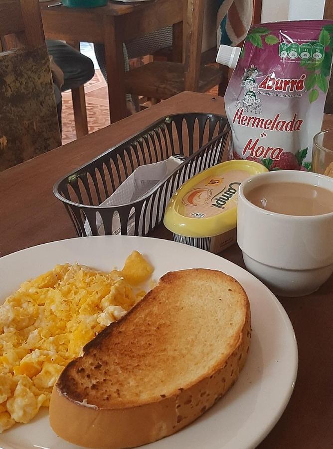 Cafe Racer Hostel Jardín Dış mekan fotoğraf